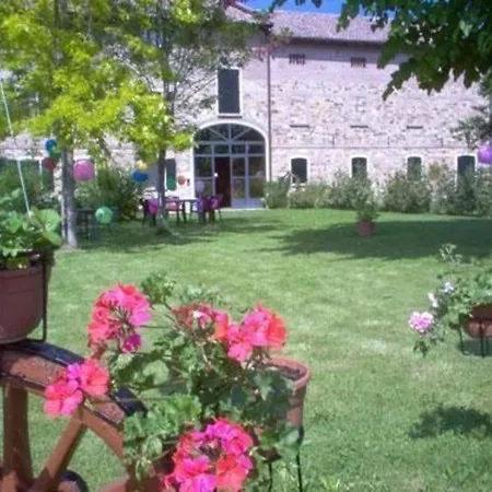 In Einem Bauernhaus, Mit Garten, Haustiere Erlaubt Διαμέρισμα